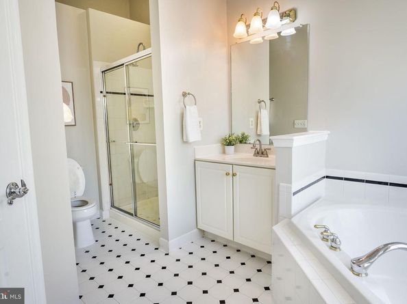 8147 Quinn Terrace, Vienna VA 22180