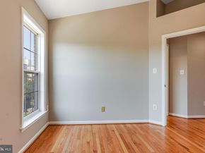 8147 Quinn Terrace, Vienna VA 22180
