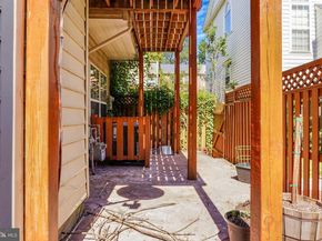 8147 Quinn Terrace, Vienna VA 22180