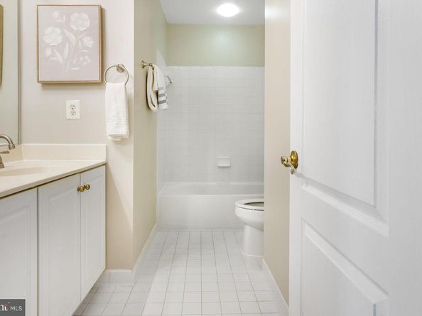 8147 Quinn Terrace, Vienna VA 22180