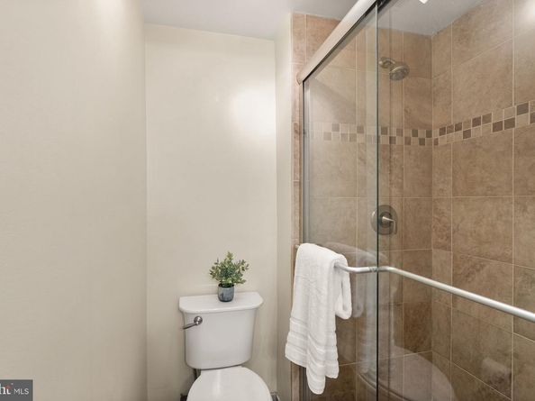 1641 Kenwood Avenue, Alexandria VA 22302