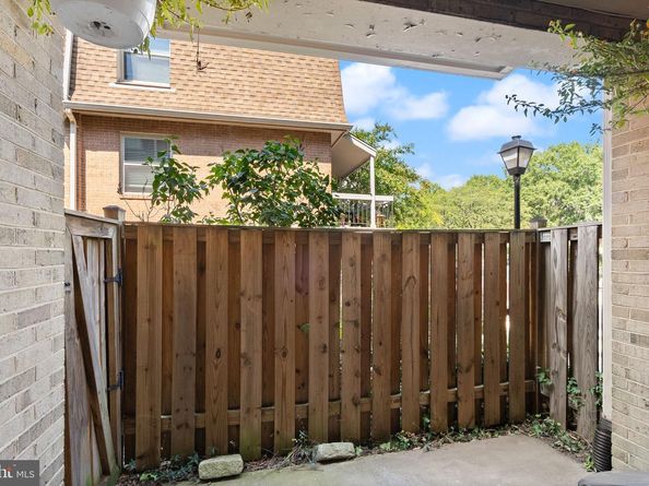 1641 Kenwood Avenue, Alexandria VA 22302