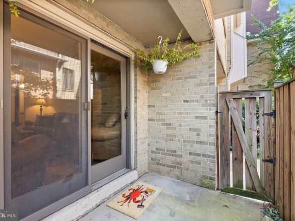 1641 Kenwood Avenue, Alexandria VA 22302