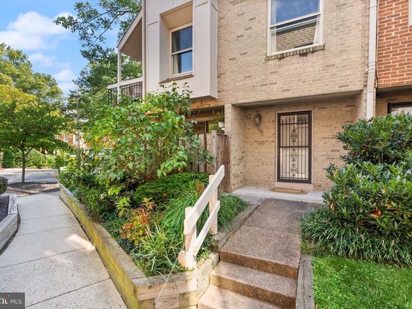 1641 Kenwood Avenue, Alexandria VA 22302