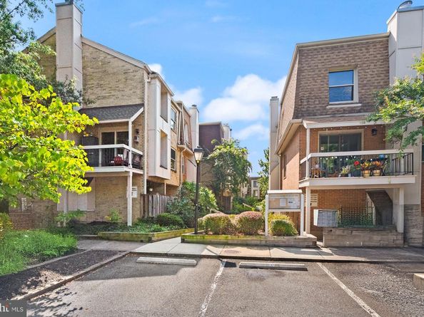 1641 Kenwood Avenue, Alexandria VA 22302