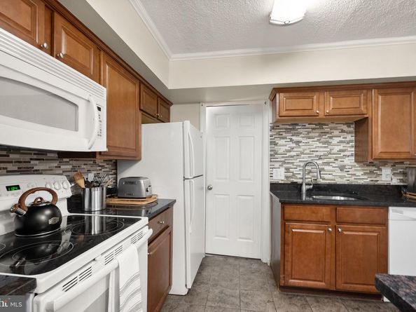 1641 Kenwood Avenue, Alexandria VA 22302