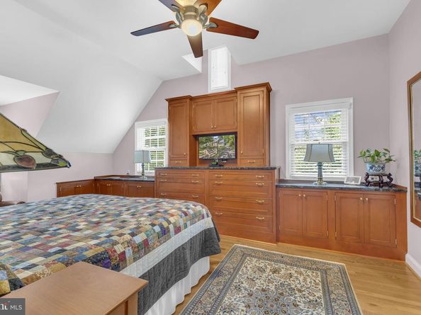 6223 Langston Boulevard, Arlington VA 22205