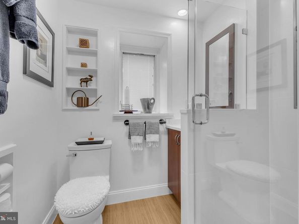 6223 Langston Boulevard, Arlington VA 22205