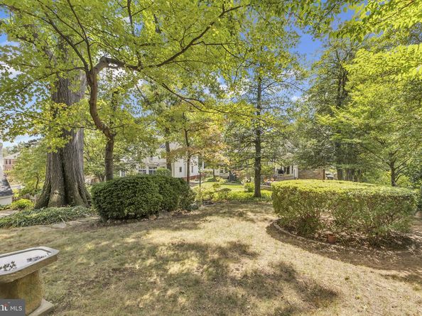 6223 Langston Boulevard, Arlington VA 22205