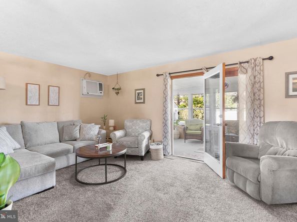 26 Gable Hill Road, Levittown PA 19057