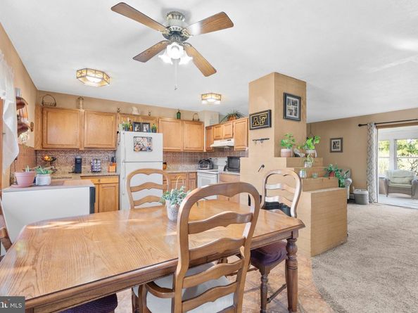 26 Gable Hill Road, Levittown PA 19057