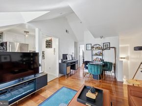 1021 Clinton Street 7, Philadelphia PA 19107