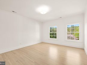 10821 Barn Wood Lane, Potomac MD 20854