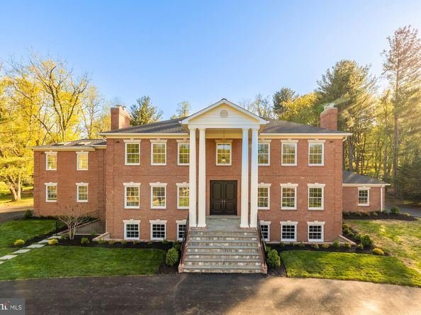 10821 Barn Wood Lane, Potomac MD 20854