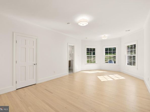 10821 Barn Wood Lane, Potomac MD 20854