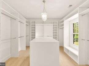 10821 Barn Wood Lane, Potomac MD 20854