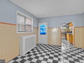 923 Reed Street, Philadelphia PA 19147