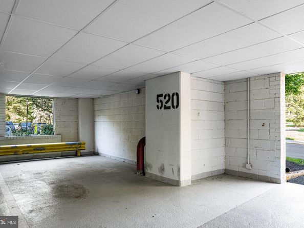 307 Yoakum Parkway 1521, Alexandria VA 22304