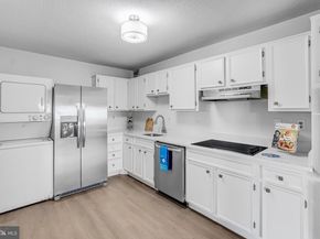 307 Yoakum Parkway 1521, Alexandria VA 22304