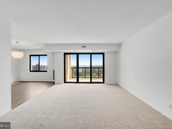 307 Yoakum Parkway 1521, Alexandria VA 22304