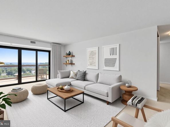 307 Yoakum Parkway 1521, Alexandria VA 22304