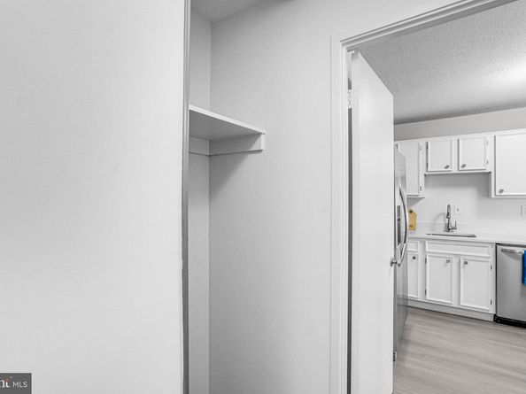 307 Yoakum Parkway 1521, Alexandria VA 22304