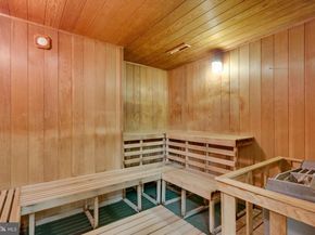 307 Yoakum Parkway 1521, Alexandria VA 22304