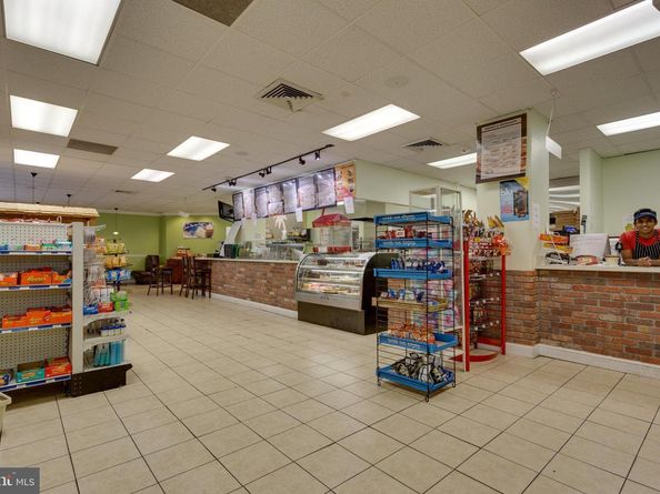 307 Yoakum Parkway 1521, Alexandria VA 22304