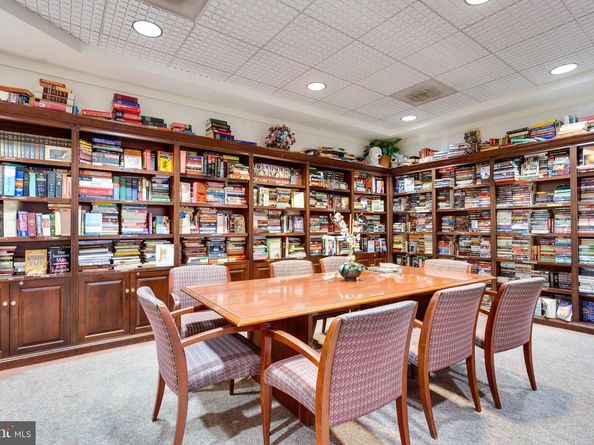 307 Yoakum Parkway 1521, Alexandria VA 22304