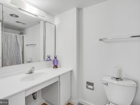 307 Yoakum Parkway 1521, Alexandria VA 22304