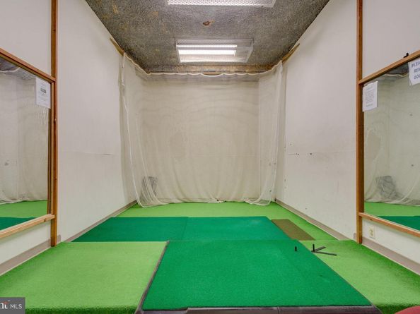 307 Yoakum Parkway 1521, Alexandria VA 22304