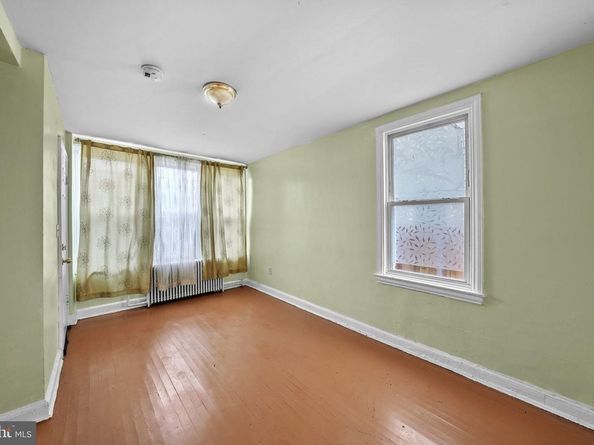 1942 Capitol Avenue NE, Washington DC 20002