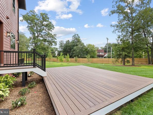 7727 Helena Drive, Falls Church VA 22043