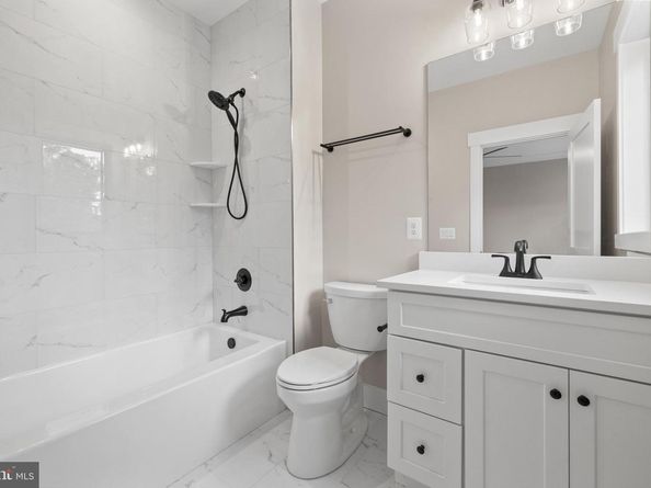 7727 Helena Drive, Falls Church VA 22043
