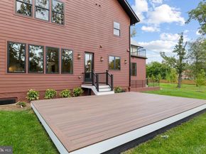 7727 Helena Drive, Falls Church VA 22043