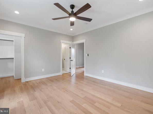 7727 Helena Drive, Falls Church VA 22043