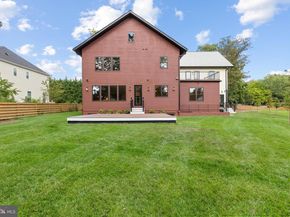 7727 Helena Drive, Falls Church VA 22043