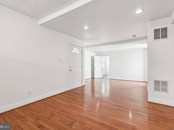 1746 S Orianna Street, Philadelphia PA 19148