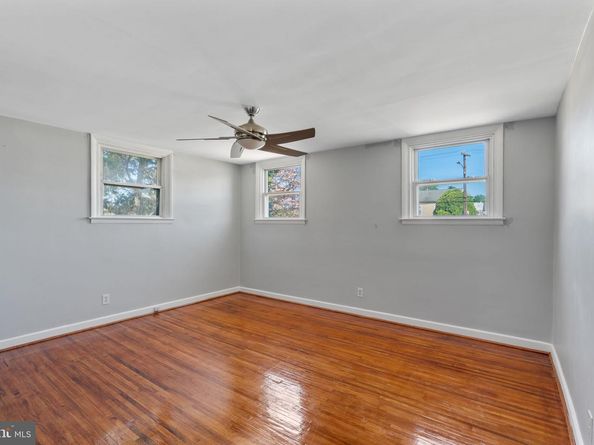 9967 Verree Road, Philadelphia PA 19115
