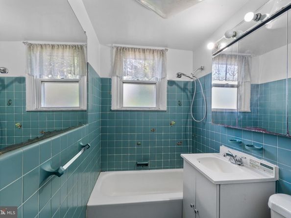 9967 Verree Road, Philadelphia PA 19115