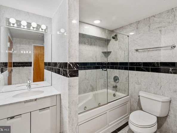 2200 Arch Street 1205, Philadelphia PA 19103