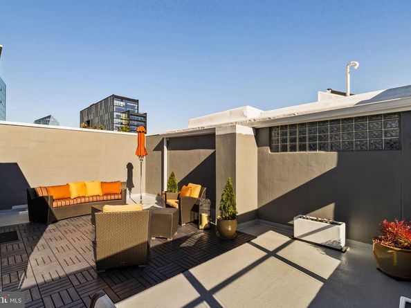 2200 Arch Street 1205, Philadelphia PA 19103