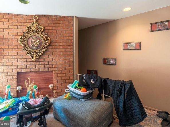 2547 Shelmire Avenue, Philadelphia PA 19152