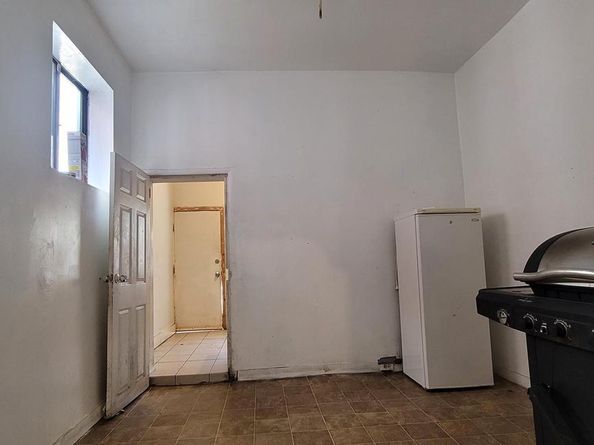 526 Moore Street, Philadelphia PA 19148