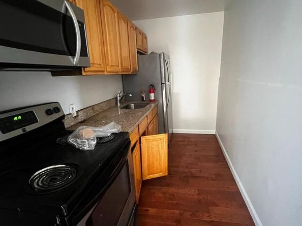 421 E Mechanic Street, Philadelphia PA 19144