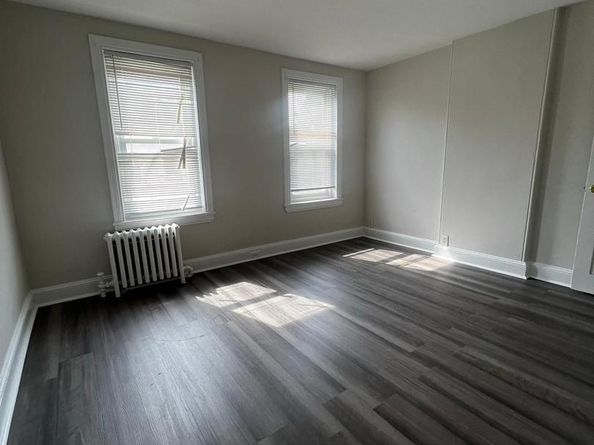 421 E Mechanic Street, Philadelphia PA 19144