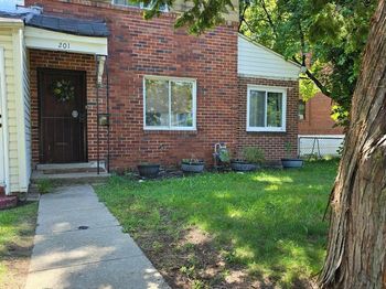 201 34TH Street NE