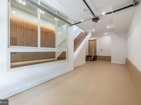 217 Tasker Street, Philadelphia PA 19148