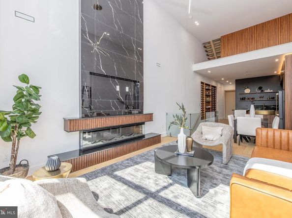 217 Tasker Street, Philadelphia PA 19148