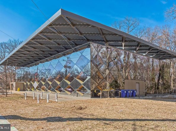 3805 V Street SE, Washington DC 20020